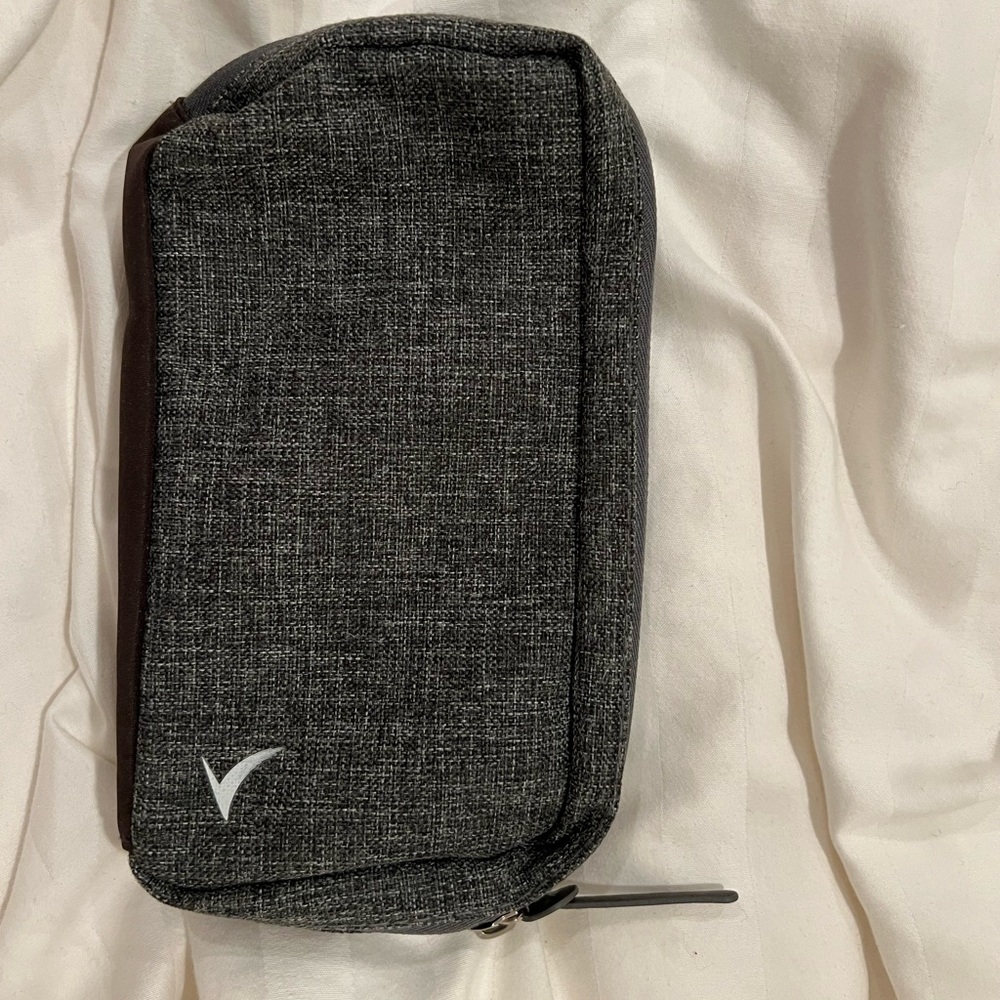Cathay Pacific travel pouch